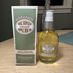 L'Occitane Almond Amande Huile Souplesse Supple Skin Oil 3.3 floz NWB
